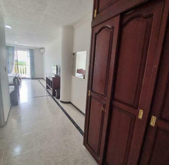 ファミリールーム, Zahira Hotel Melgar