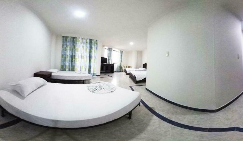 スーペリアファミリールーム, Zahira Hotel Melgar