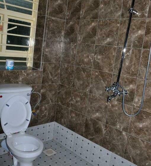 اتاق استاندارد یک نفره, Kabalega Resort  Hoima