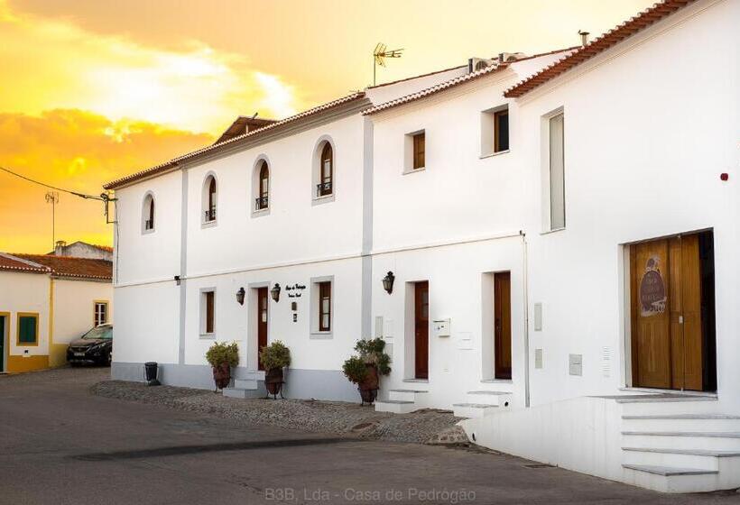 Номер Стандарт, Casa De Pedrógão