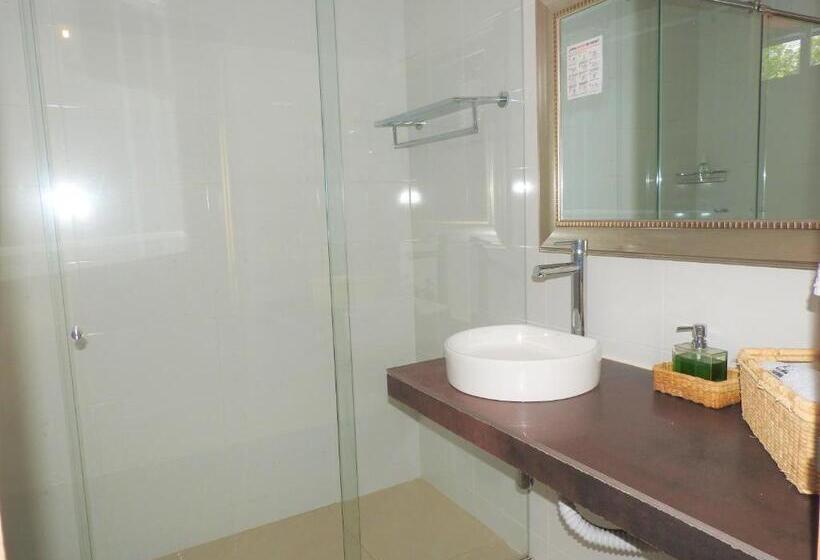 اتاق لوکس خانوادگی, Villa Juana