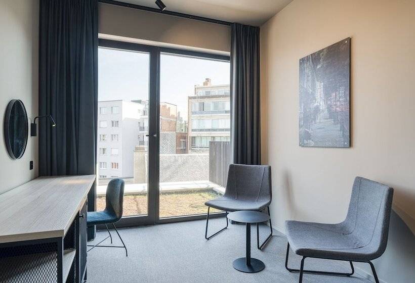 سوییت جونیور, Citybox Antwerp
