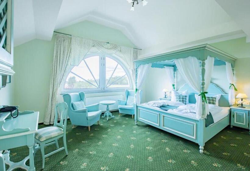 Полулюкс, Ferien Hotel Fläming