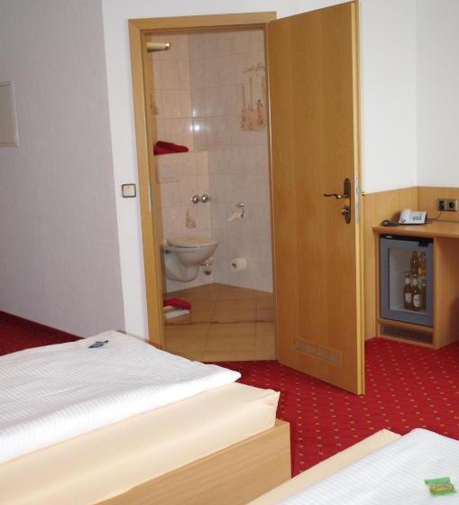 Номер Стандарт, Zum Abschlepphof