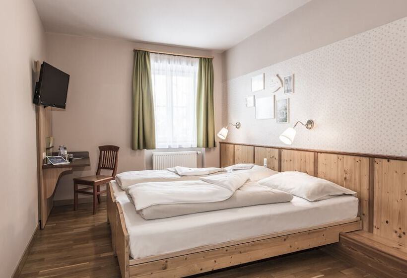 Четырехместный Номер Стандарт, Jufa Hotel Grundlsee