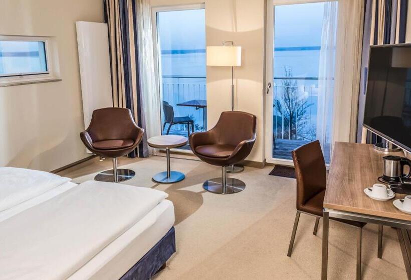 Superior room with lake view, Seehotel Fleesensee