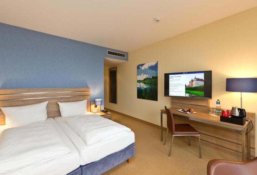 Superior room with lake view, Seehotel Fleesensee