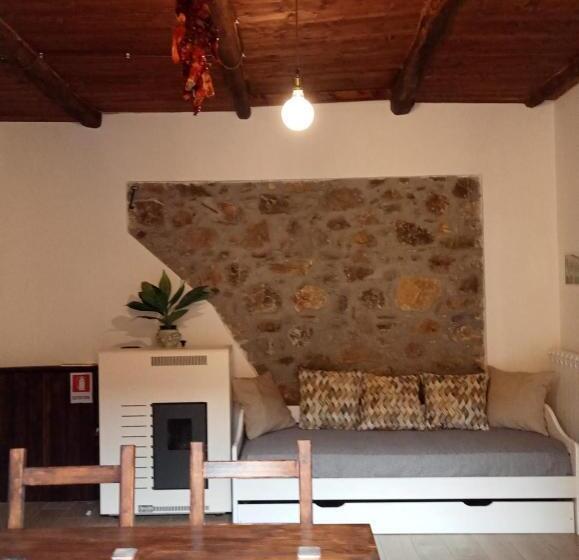آپارتمان 1 خوابه با بالکن, B&b Andemar Rooms