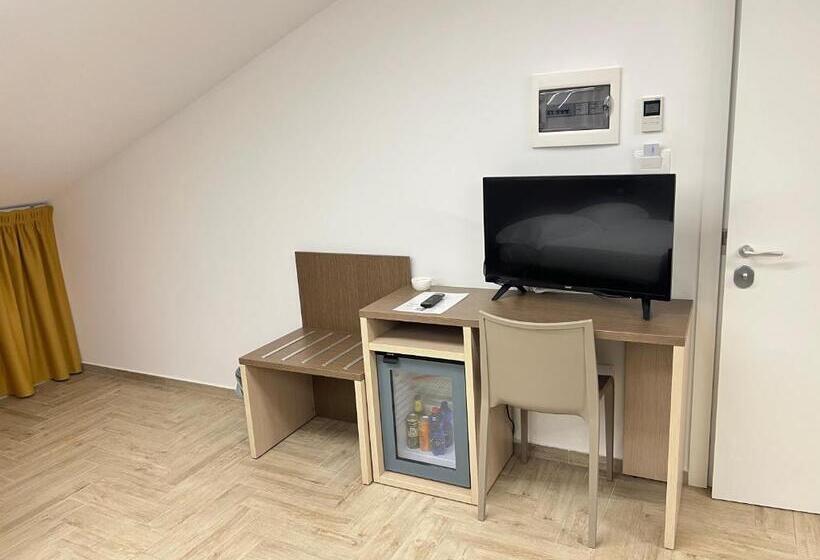 Четырехместный Номер Стандарт, Dipladenia Garden Country Resort