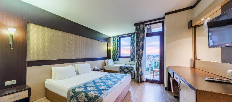 Номер Стандарт Вид на Бассейн, Amon Hotels Belek   Adult Only