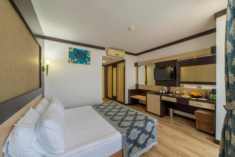 标准间带游泳池, Amon Hotels Belek   Adult Only
