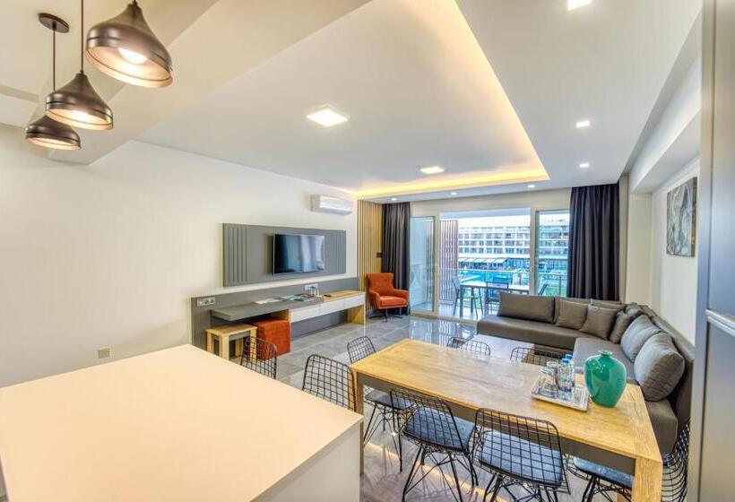 اتاق لوکس, Courtyard Long Beach Holiday Resort