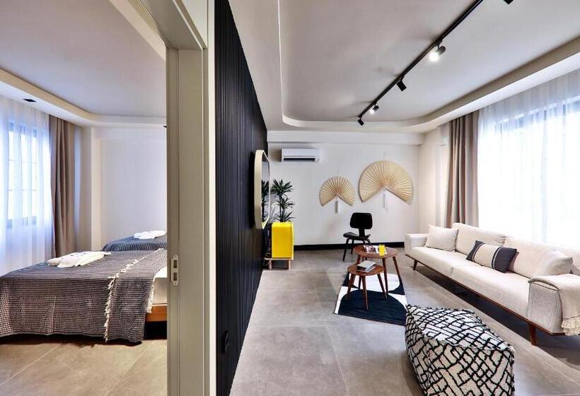 Люкс Superior, Luff Suites