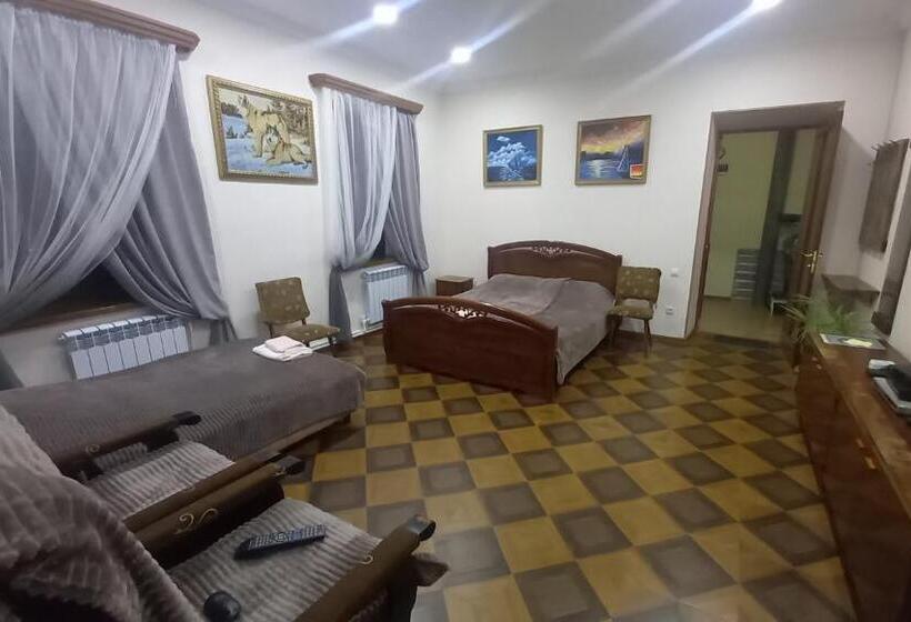 Номер Стандарт Трехместный, Alex B&b
