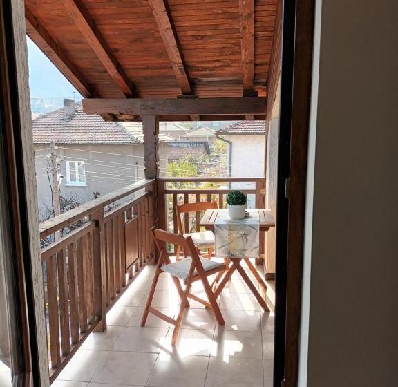 Номер Стандарт с Балконом, Guest Rooms Bansko