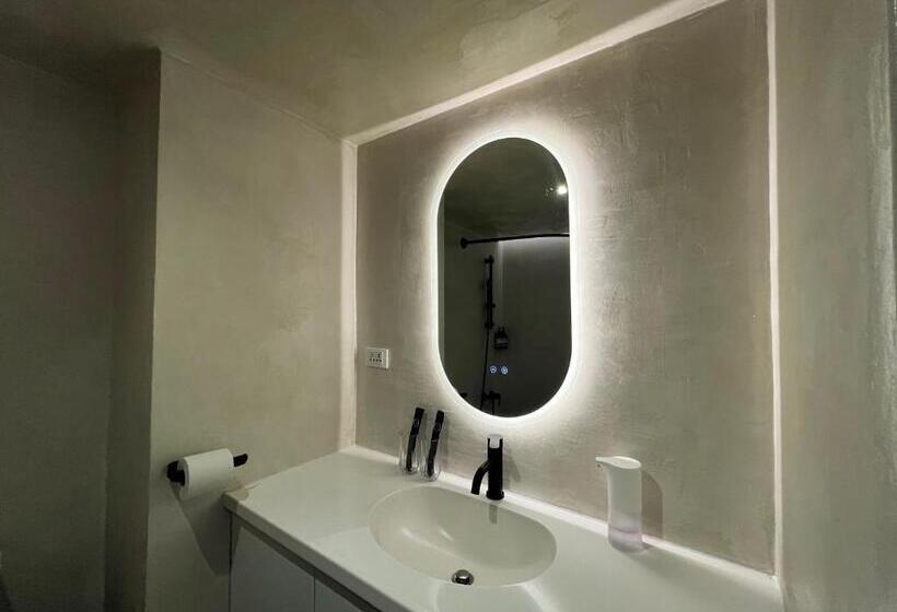 استودیوی استاندارد, 小所在 Urban Abode 所在行旅