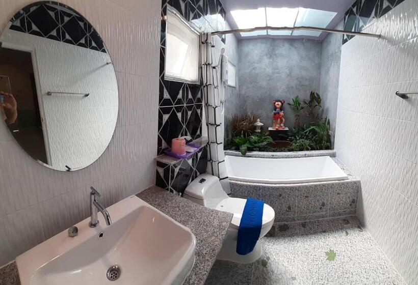 4인용 스탠다드 룸, Fancy Carp Resort Hua Hin