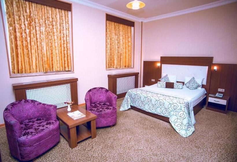 اتاق استاندارد یک نفره, Grand Nakhchivan