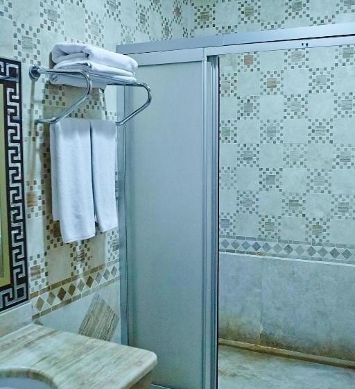 اتاق استاندارد یک نفره, Grand Nakhchivan