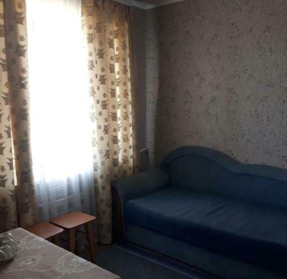 غرفة كومفورت ثلاثية, Gostynnyi Dvir