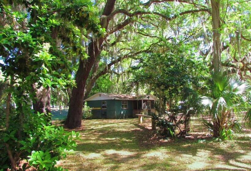 标准间, The Yearling Cabins