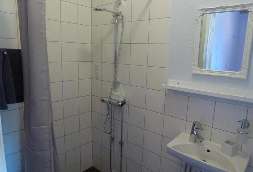 اتاق استاندارد سه نفره, L Vita Hästen Hästveda
