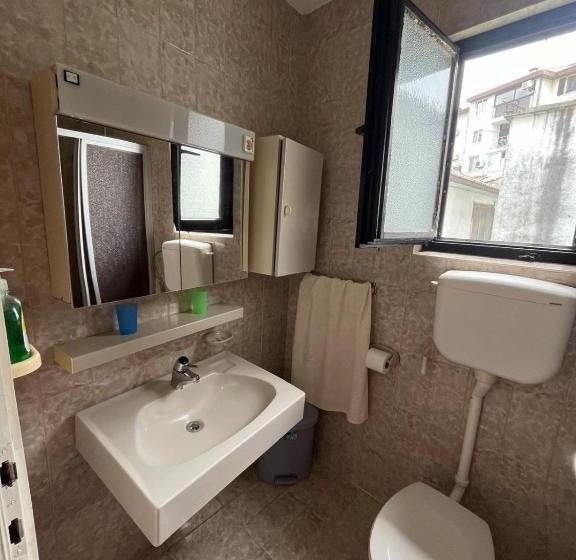 اتاق استاندارد سه تخته با بالکن, Studio Rooms Moncherie