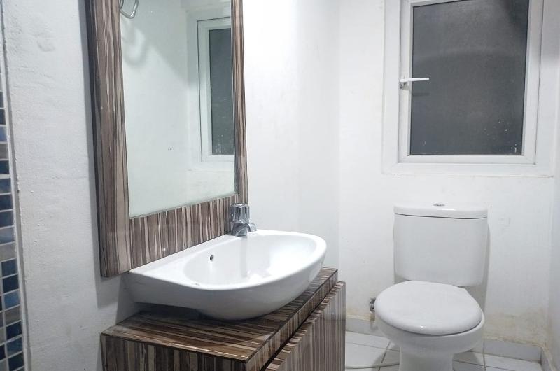 استودیوی استاندارد, Aesthetic Room