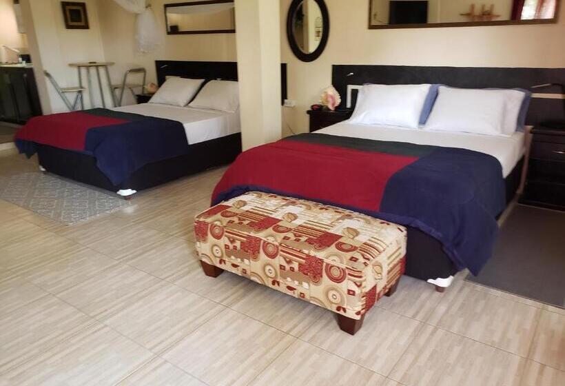 استودیو استاندارد با چشم‌انداز باغ, Carolina Point Resort