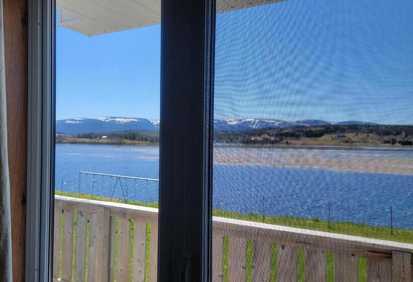 リバービュースイート, Codroy Valley Cottage Country