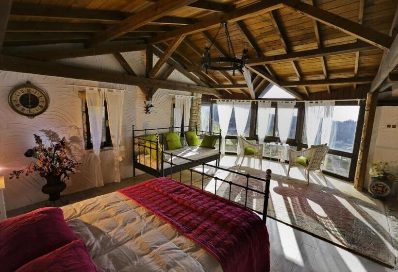 Четырехместный Номер Стандарт Вид на Море, The Stone Castle Boutique