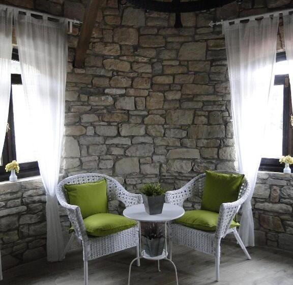 Номер Economy, The Stone Castle Boutique