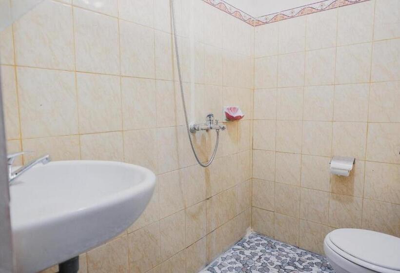 חדר משפחתי, Reddoorz Syariah Near Kebun Raya Liwa