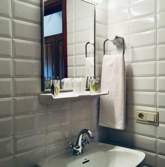 Номер Стандарт, Hostal Can Maret