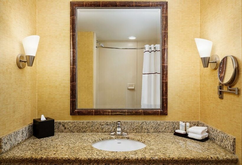 سوئیت 2 خوابه, Embassy Suites By Hilton Charlotte Concord Golf Resort & Spa