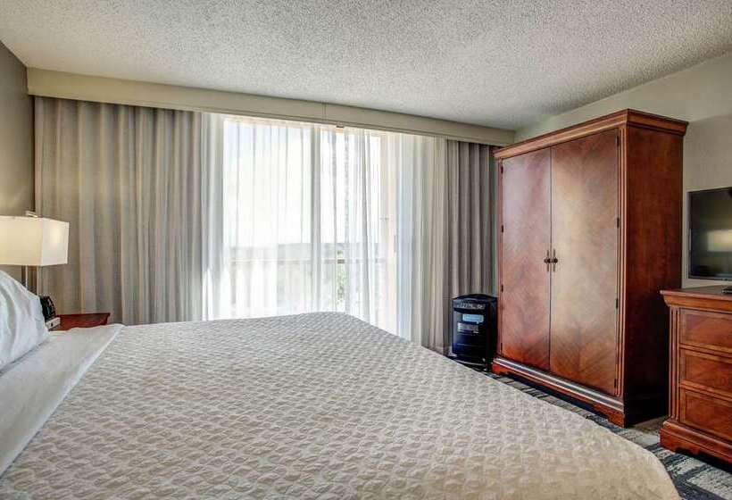 سوئیت با تخت بزرگ, Embassy Suites By Hilton Charlotte Concord Golf Resort & Spa