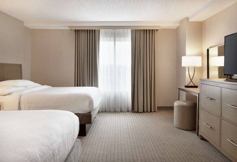 Люкс, Embassy Suites By Hilton Cleveland Rockside