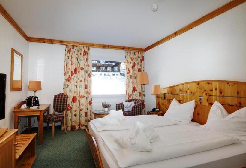 اتاق اکونومی یک تخته, Robinson Arosa   Adults Only