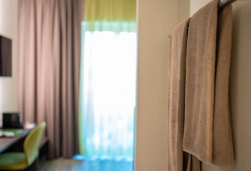 Номер Стандарт, Eee Hotel Gunskirchen