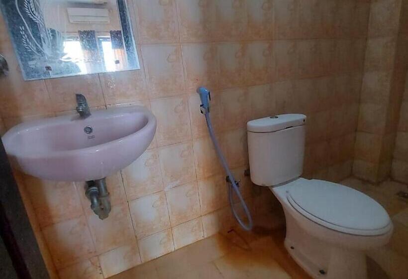 Номер Economy, Mulia Kendari Mitra Reddoorz