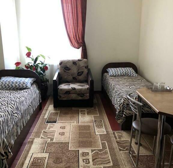 اتاق استاندارد با سرویس بهداشتی مشترک, Motel Tranzyt Plus