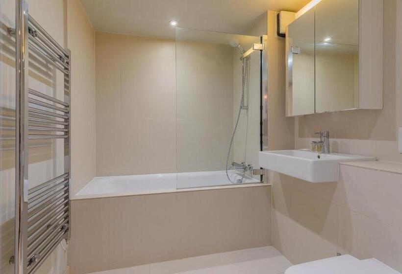 1 Bedroom Penthouse Apartment, Stayinn Holborn