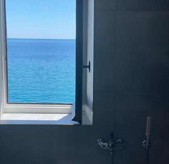 Полулюкс Вид на Море, Villino Saraceno Rostain