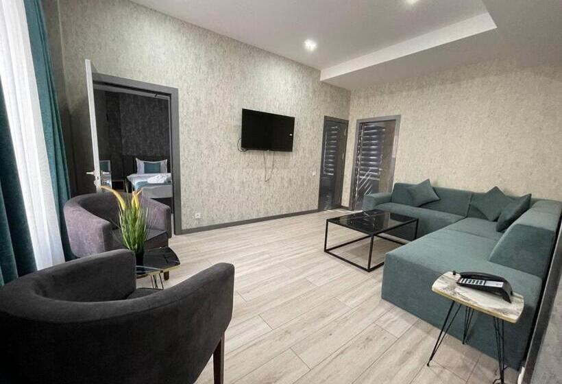سوئیت 2 خوابه, Alpha Plaza Hotel & Spa