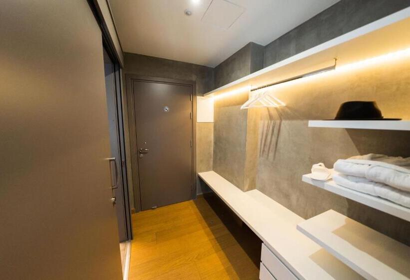 חדר דלוקס, Urban Habitat Executive Suites