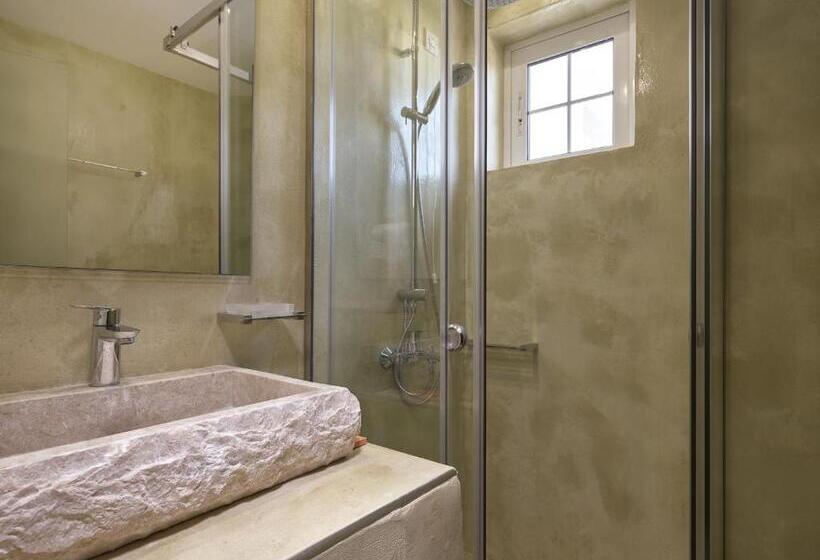 Номер Deluxe, Koukounaria Hotel & Suites