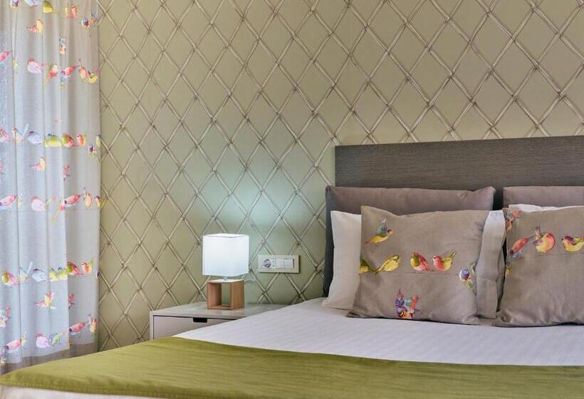Номер Deluxe, Koukounaria Hotel & Suites