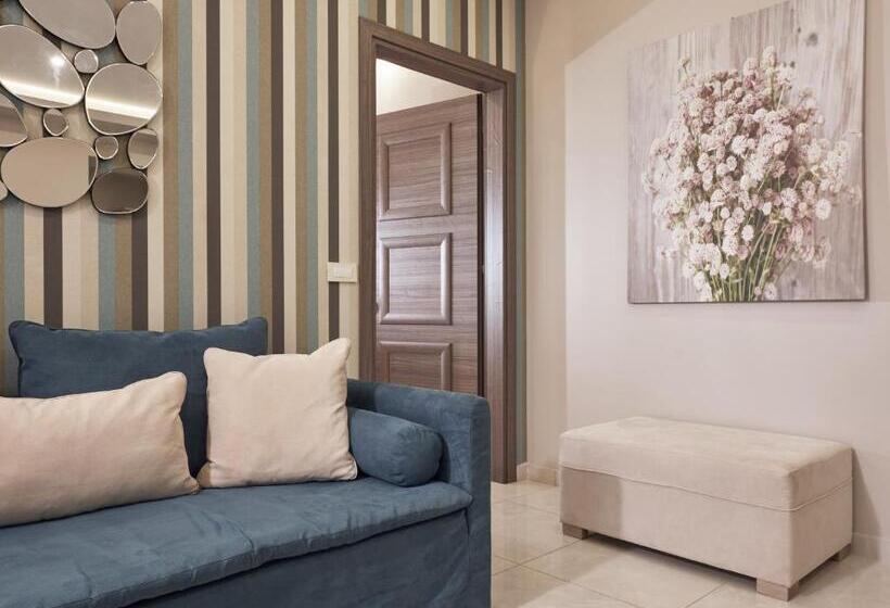 Люкс Сеньор, Koukounaria Hotel & Suites