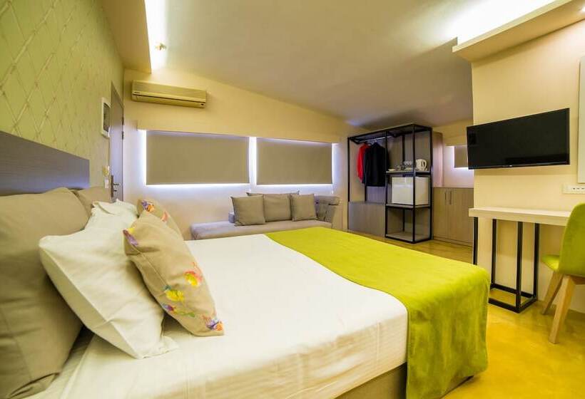 Номер Deluxe, Koukounaria Hotel & Suites