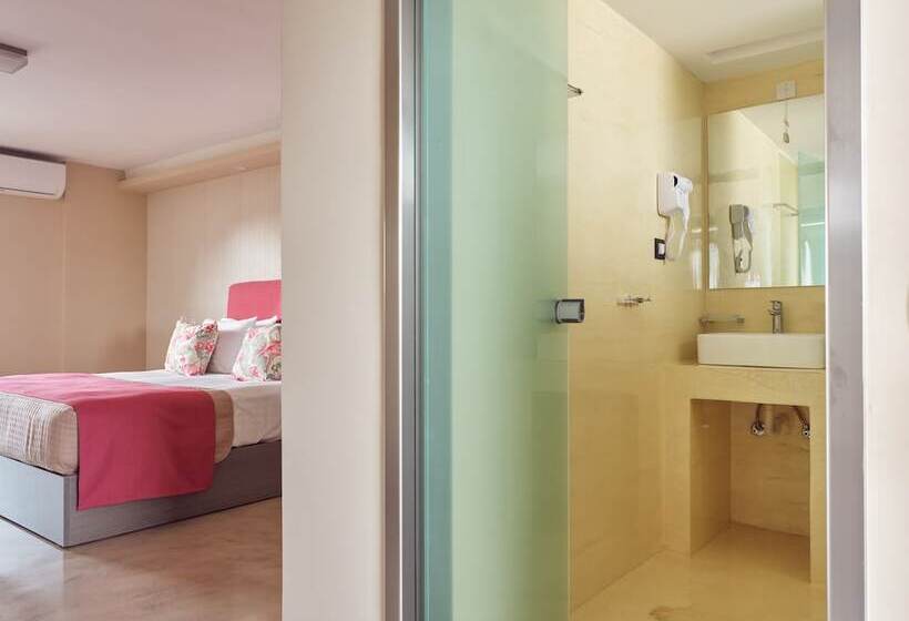 Номер Стандарт, Koukounaria Hotel & Suites